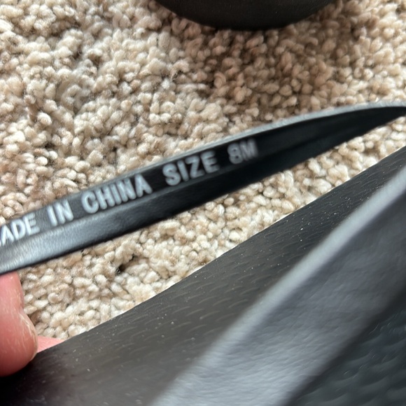 Tory Burch Platform Flip Flop - Picture 6 of 6